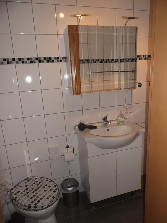 Ferienwohnung Schmitz Anschau Pokoj fotografie